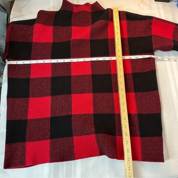 Tahari mock neck sweater Red Black Buffalo check Plaid Sweater cabin size large - Picture 2 of 6